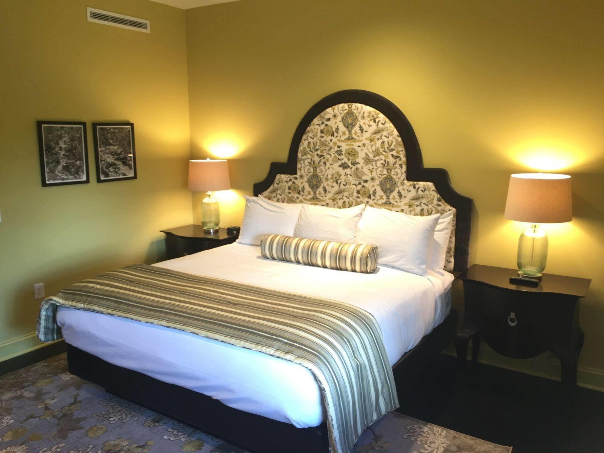 The Mayton Cary Ngoại thất bức ảnh